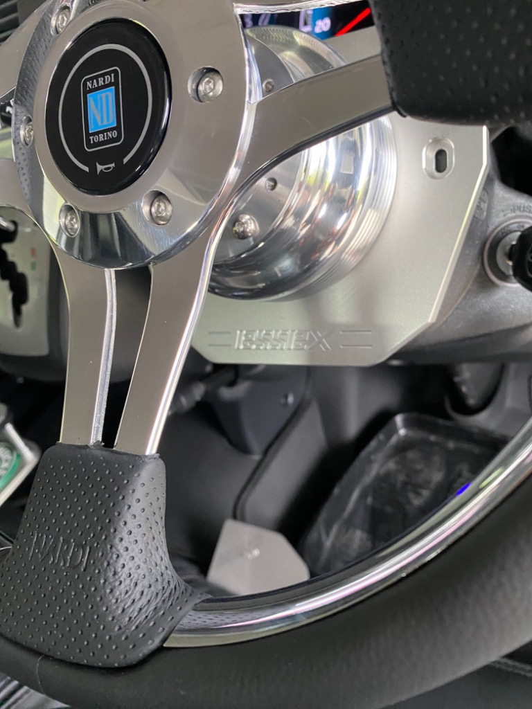 ESSEX（エセックス） □ビレット ステアリングコラムカバー□シルバー