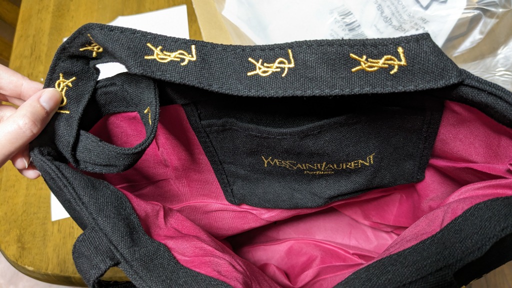 Yves Saint Laurent（イヴ・サンローラン） イヴサンローラン