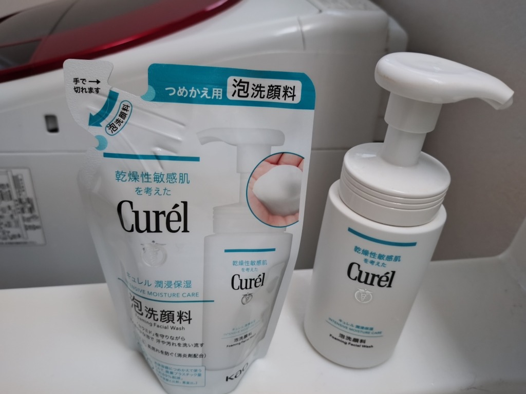 医薬部外品】キュレル 潤浸保湿 泡洗顔料 つめかえ用 130ml : くすりの