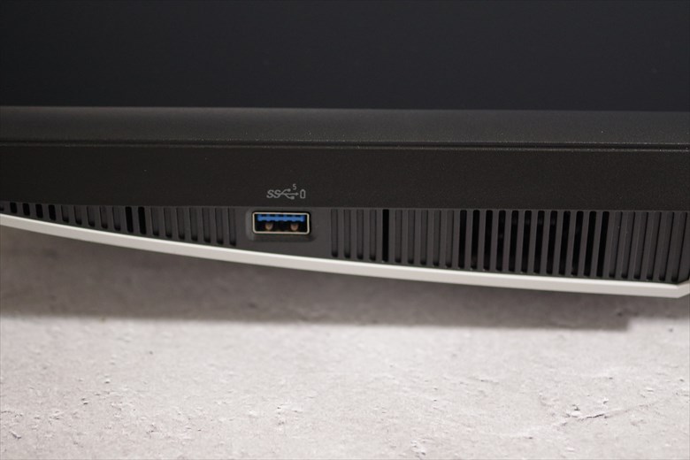 Dell 27インチ4K UHD USB-Cモニター S2722QC 縦置きで使用中 - あれも