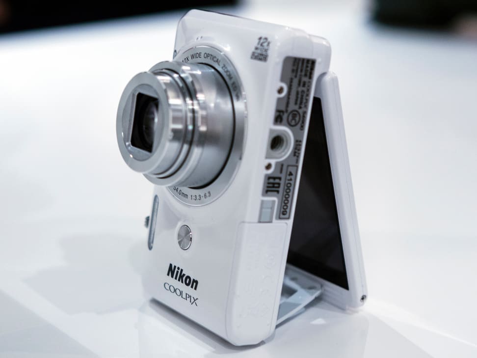 Nikon Coolpix S6900 First Impressions Review - Reviewed