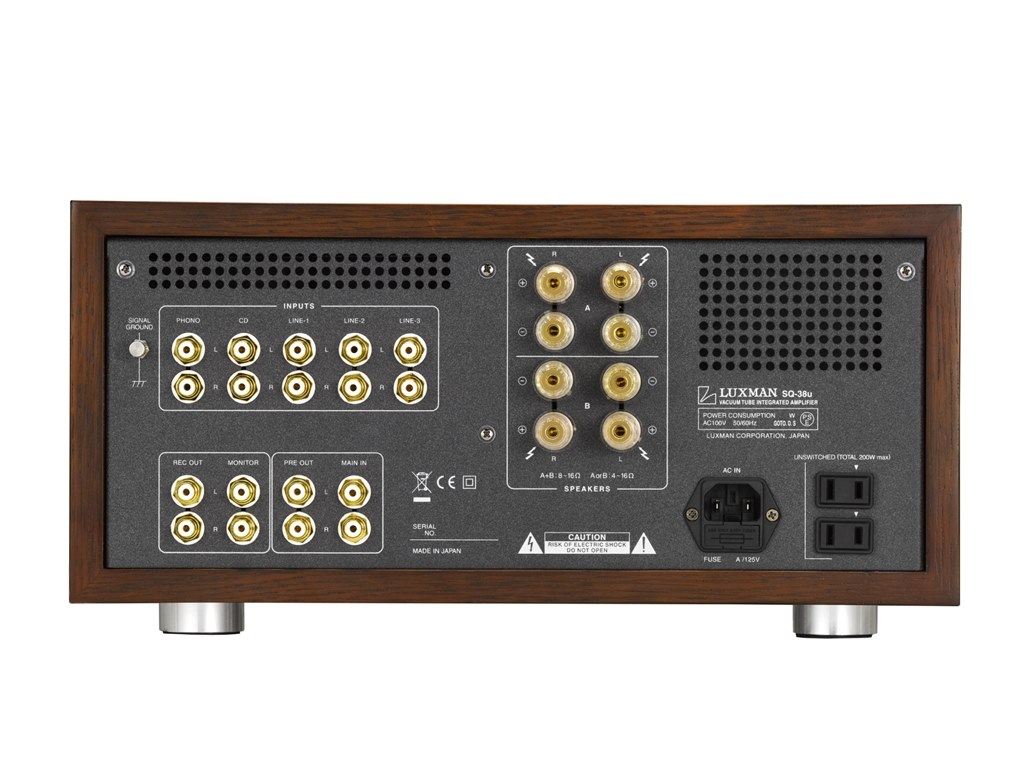 真空管の魅力が堪能できる老舗ラックスマンのプリメインアンプ