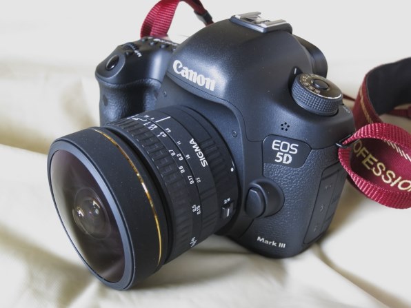 シグマ 8mm F3.5 EX DG CIRCULAR FISHEYE (ｷﾔﾉﾝ用)投稿画像・動画