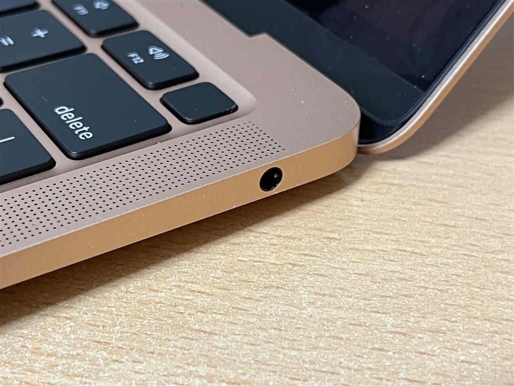 買って後悔しないApple渾身のプロダクト』 Apple MacBook Air Retina