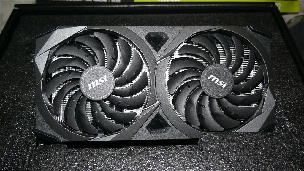 黒基調で光らないコンパクトなグラボ』 MSI GeForce RTX 3070 VENTUS