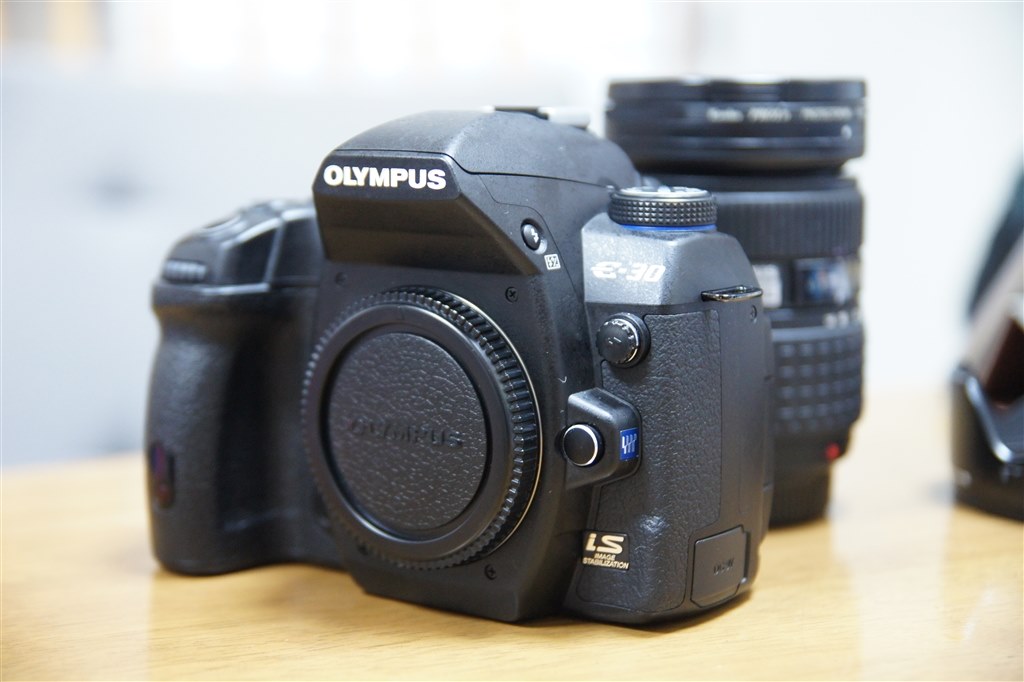 E-3のサブ機として、満足できるカメラです。』 オリンパス E-30 ボディ