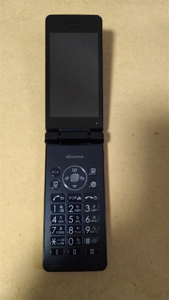 ガラホ史上最悪かも』 シャープ AQUOS ケータイ SH-02L [ブラック