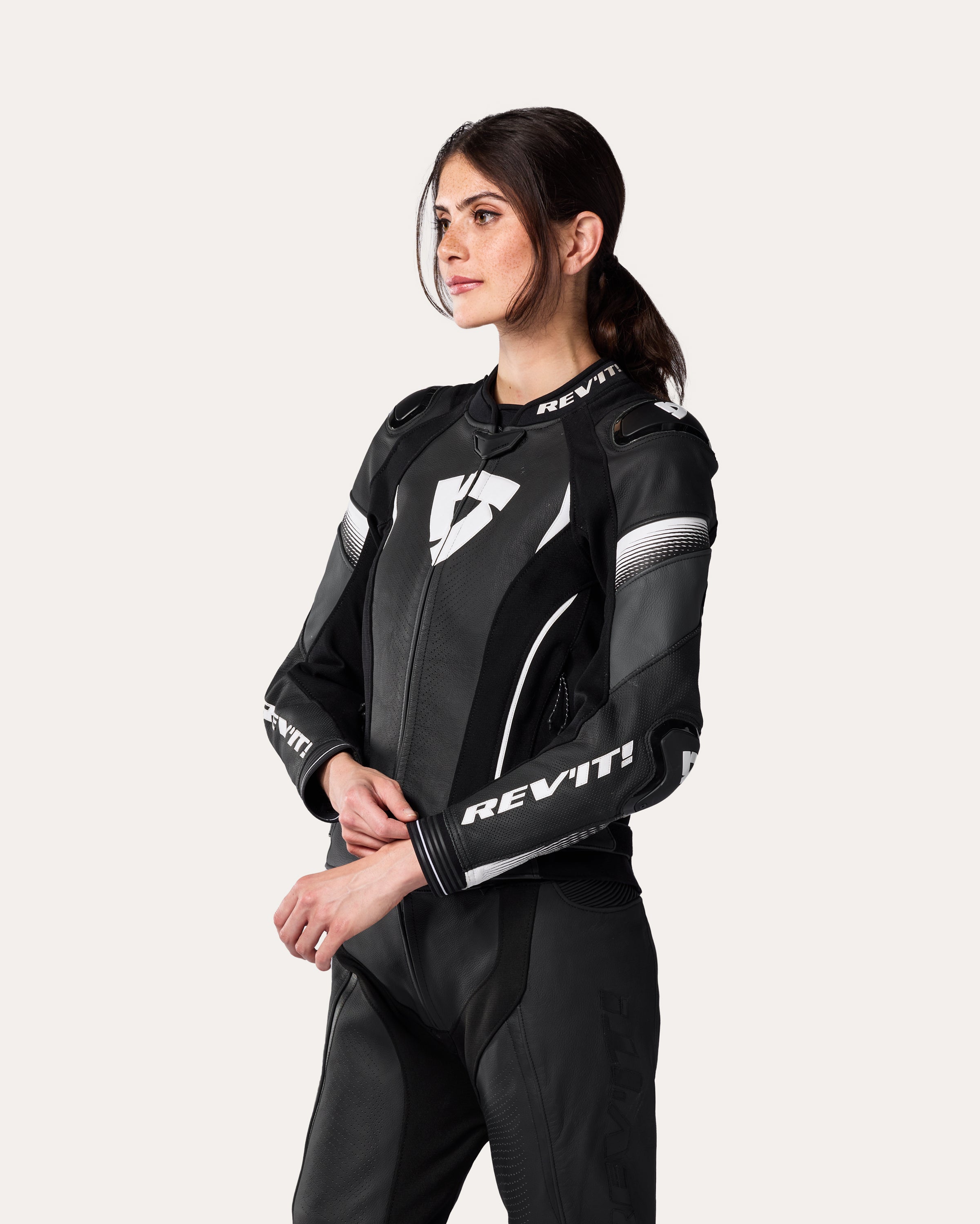 Xena 4 Pro Ladies Jacket | Street-Ready Sport Excellence – REV'IT