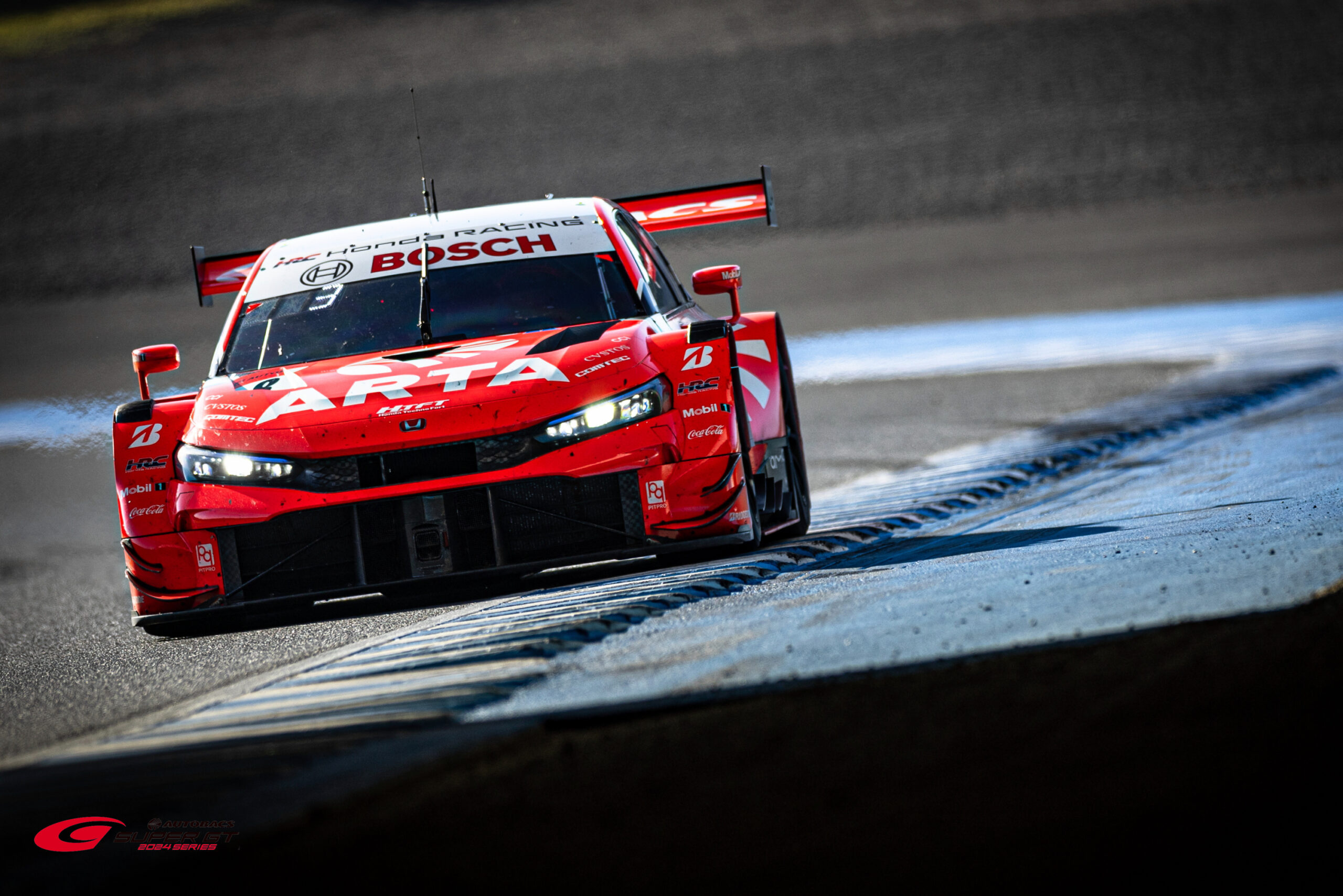 フォトグラファー益田和久の写真でお届けするSUPER GT 2024 Photo