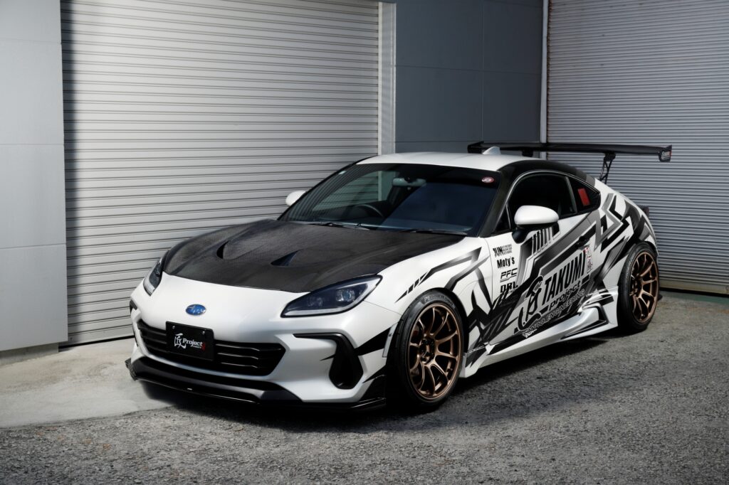 BRZデモカー前 - REVSPEED