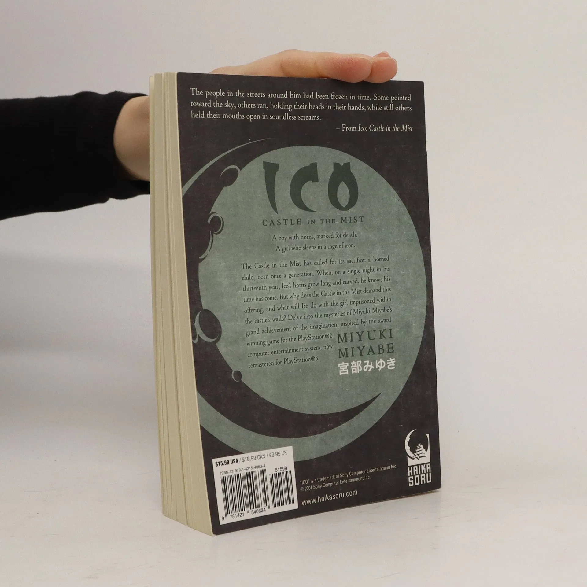 ICO: Castle in the Mist - Miyuki Miyabe - knihobot.cz