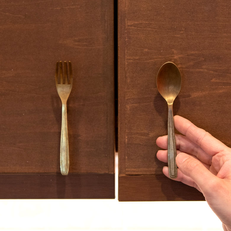 メール便対応】ドアハンドル スプーン フォーク型 アンティーク風 真鍮