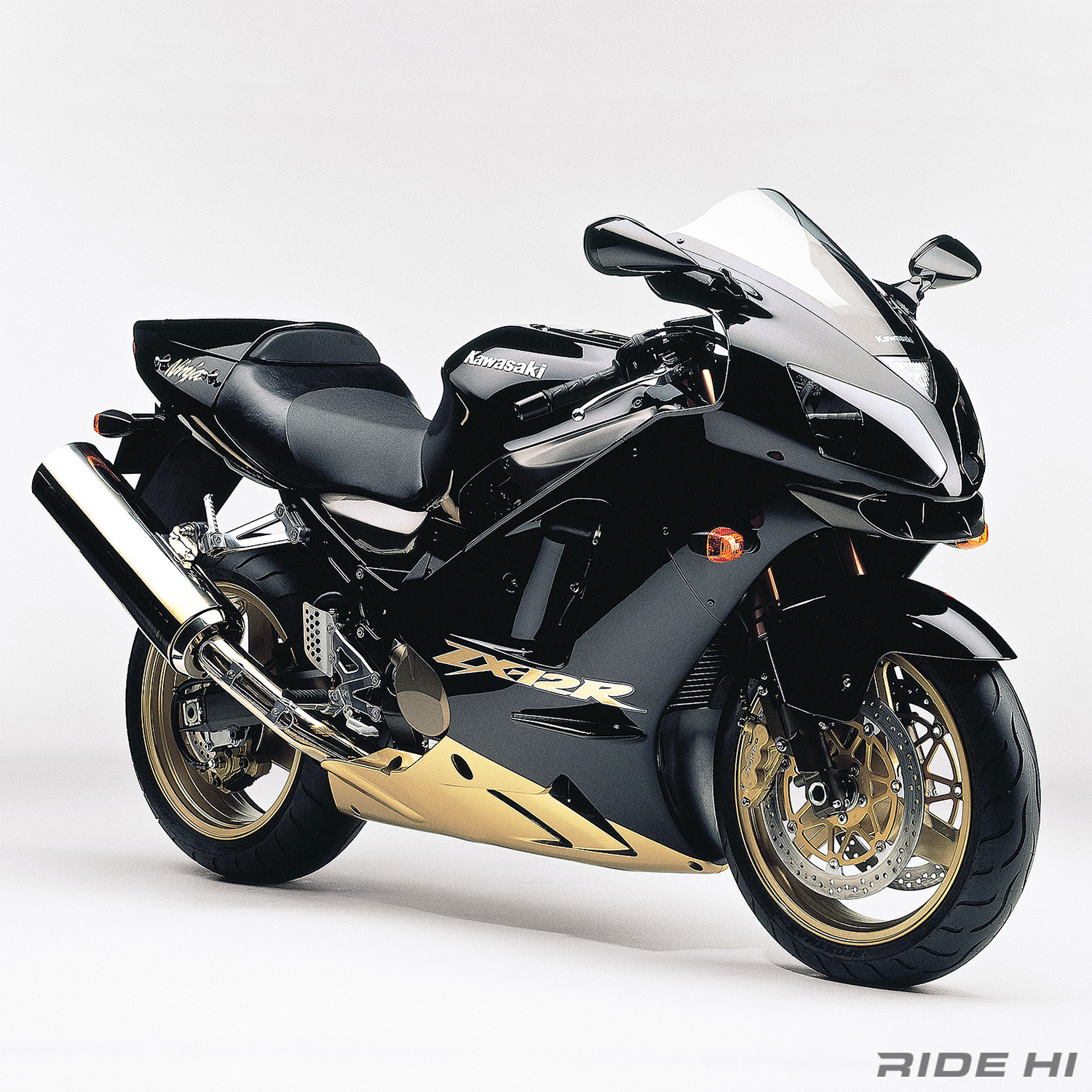 ZX-12Rのエンジン上を通る独創のモノコックフレーム！【このバイクに