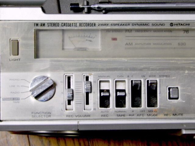 懐かしのラジカセ：日立パディスコTRK-8280: ナンチャッテ技術者の凸凹日記