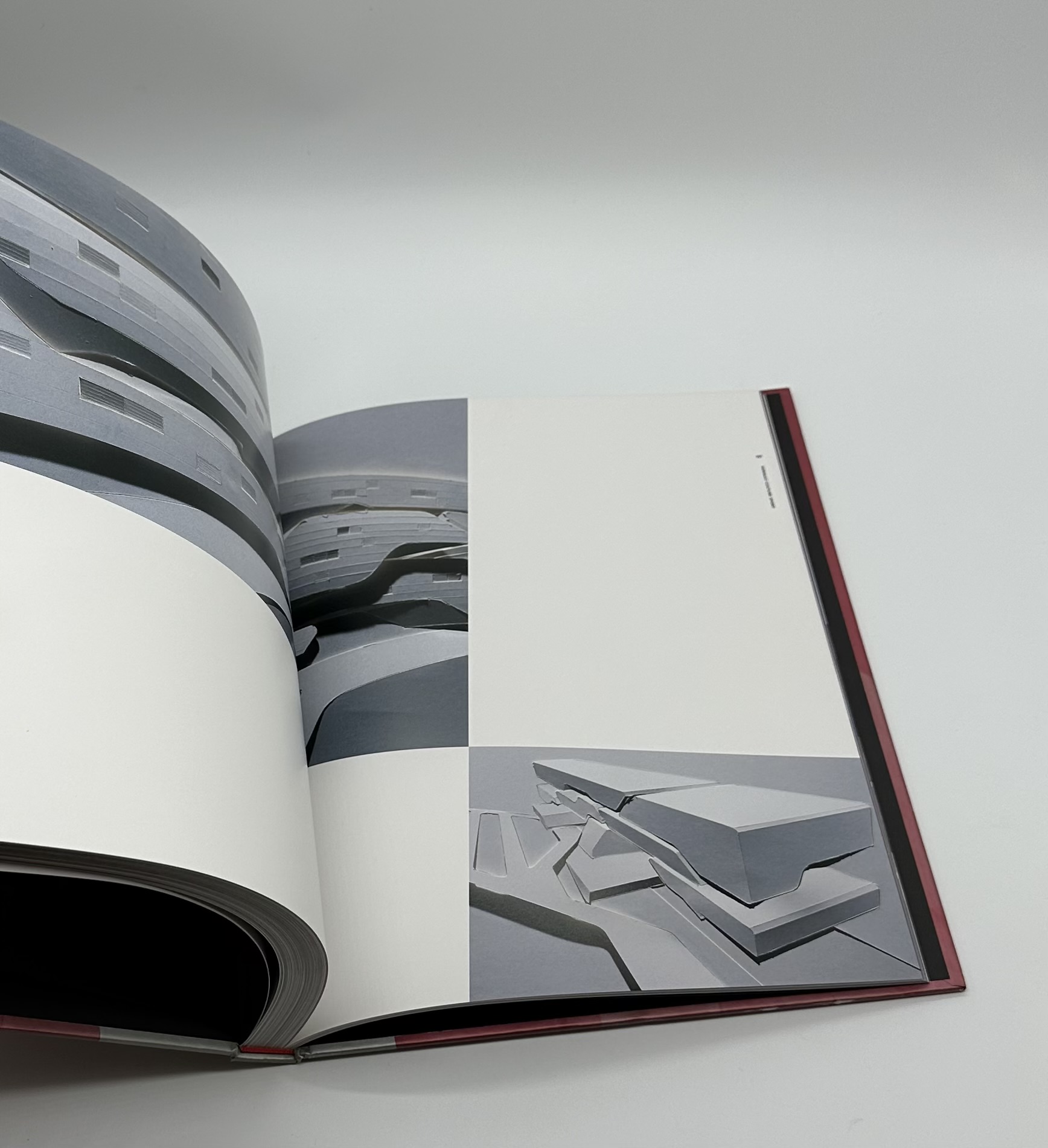 ZAHA HADID Complete Works - りーちあーと