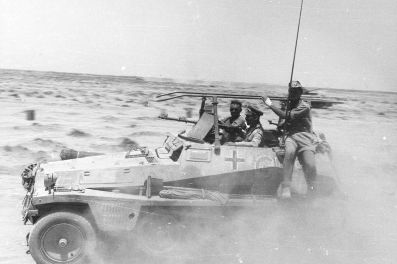 Was Rommel right to advance on the Egyptian frontier in April 1941