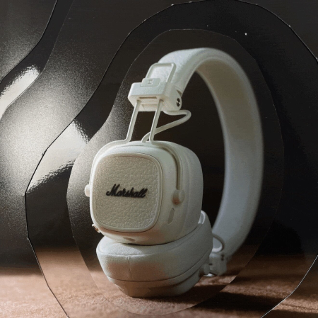 Marshall マーシャル Major V Cream マーシャルヘッドホン Bluetooth