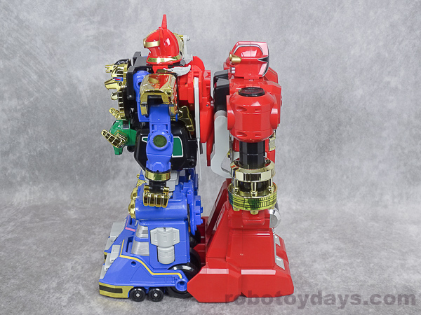 DX レッドパンチャー (Red Puncher) レビュー | RoboToyDays