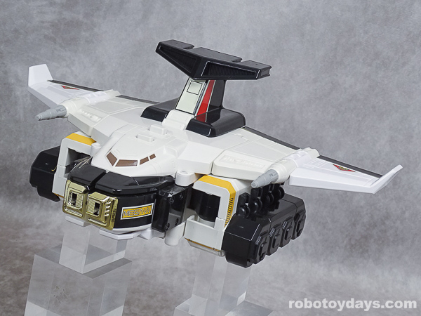 電撃変形 DX メガウインガー (MegaWinger) レビュー | RoboToyDays