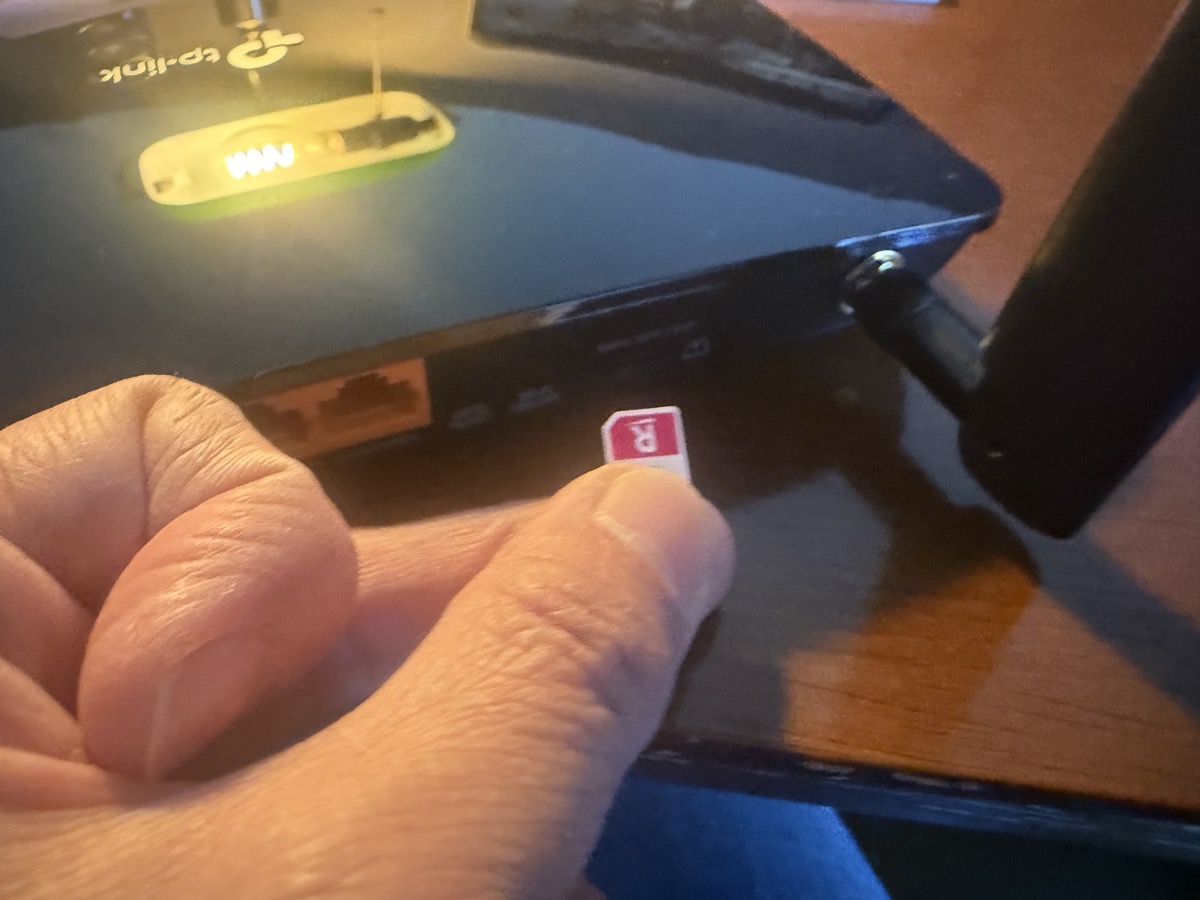 実質980円】ネット環境のない実家を「楽天SIM」＋「SIM対応Wi-Fiホーム