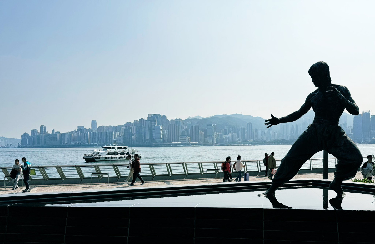 現地のガイドさんに聞いた「香港で “ジャッキー・チェン” が尊敬され