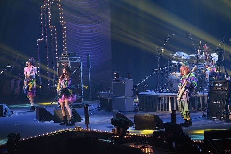 SCANDAL@横浜アリーナ 2014.06.29 邦楽ライブレポート｜音楽情報サイト