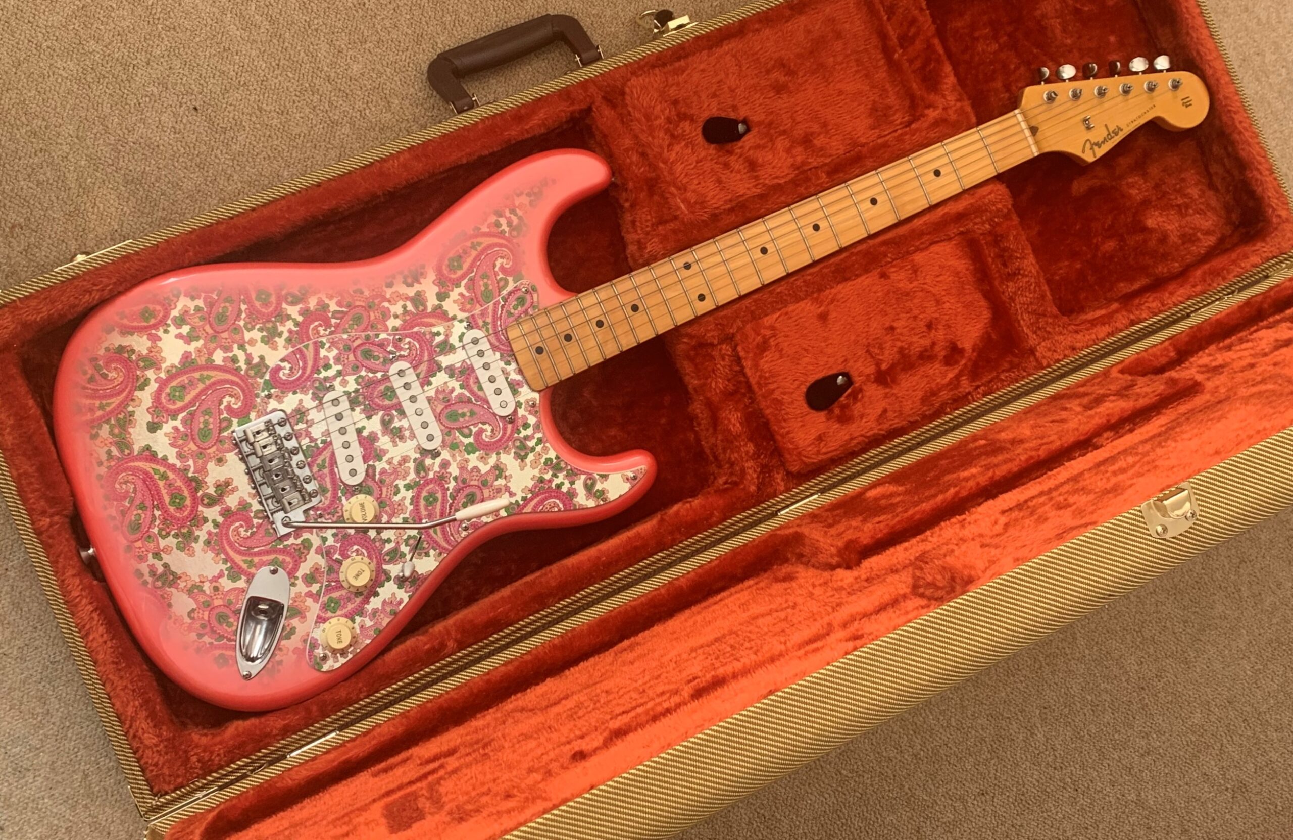 Fender Stratocaster Pink Paisley 1999-2002 Crafted in Japan - Rock