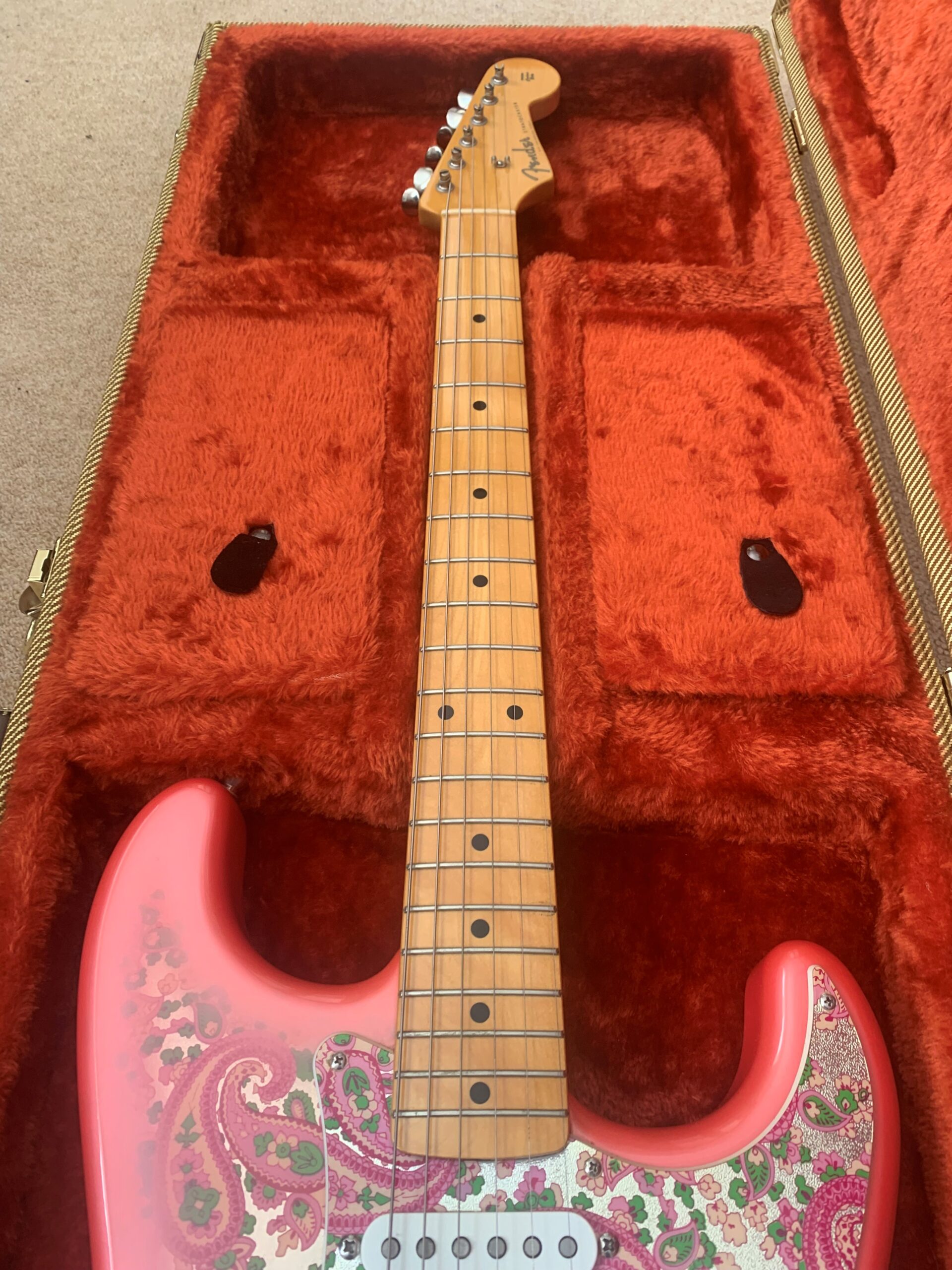 Fender Stratocaster Pink Paisley 1999-2002 Crafted in Japan - Rock