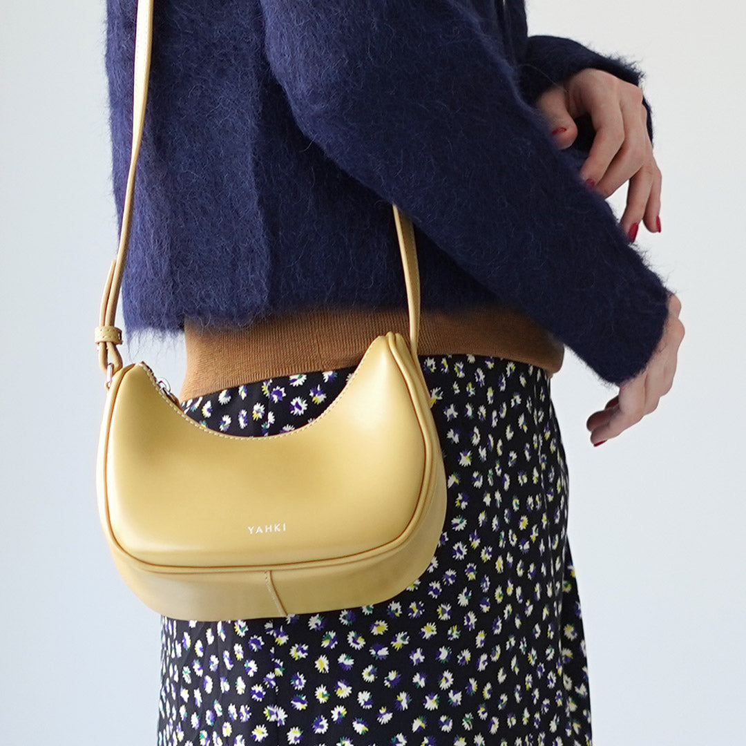 YAHKI（ヤーキ） ハーフムーン ハンドバッグ ソフトレザー