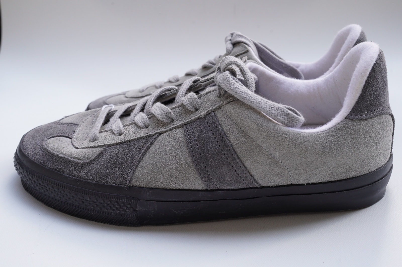 REPRODUCTION OF FOUND for Graphpaper German Military Trainer col