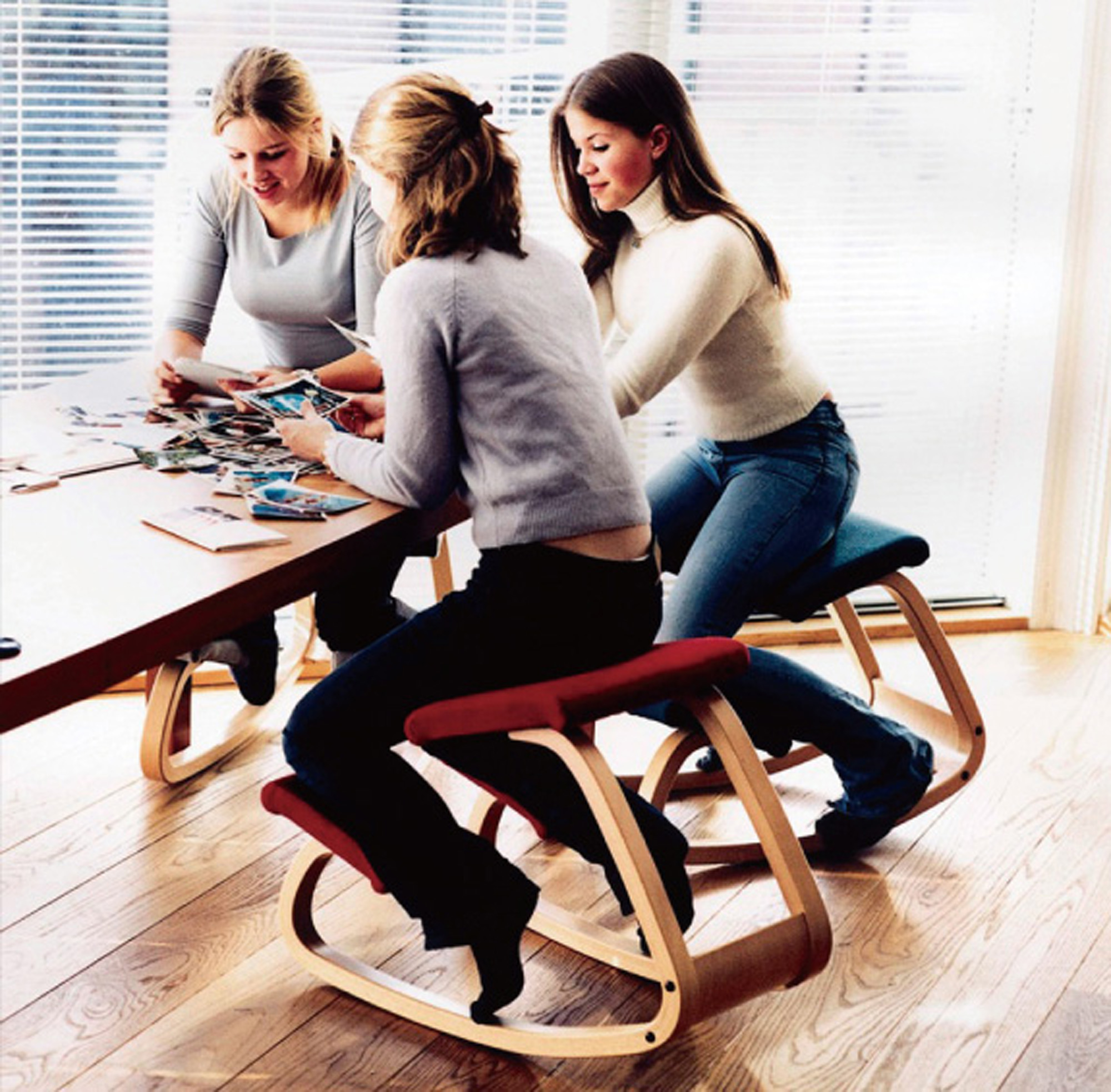 VARIABLE（ヴァリアブル） | Royal Furniture Collection