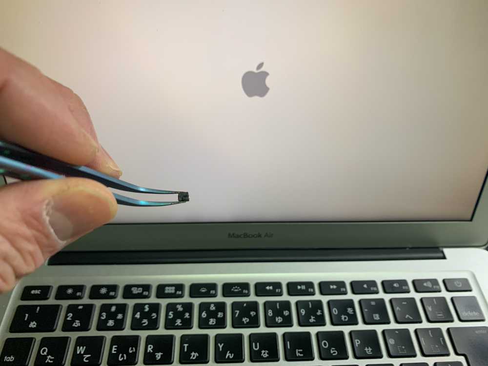 MacBook Air 電源が入らない 価格を抑えて電源が入るようにロジック