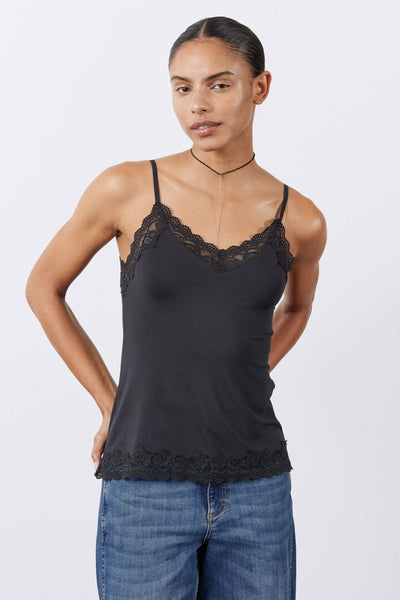 The Touch of Sex Appeal Cami | Black – Ruti