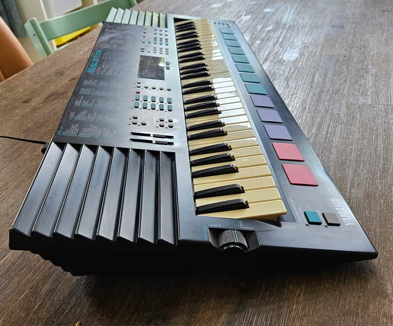 Yamaha PSS-780 (1989) - The most complete PortaSound keyboard | Reverb