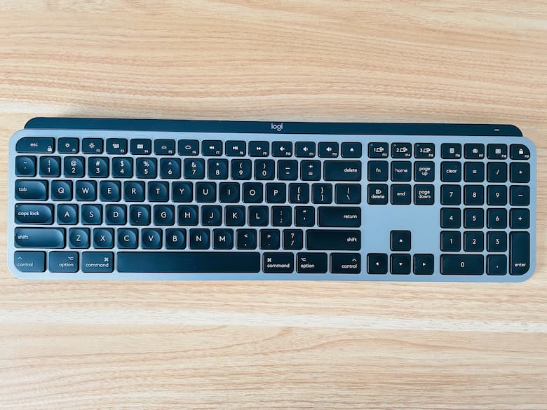 ロジクール KX800M MX KEYS for Mac レビュー。US配列でミニマル