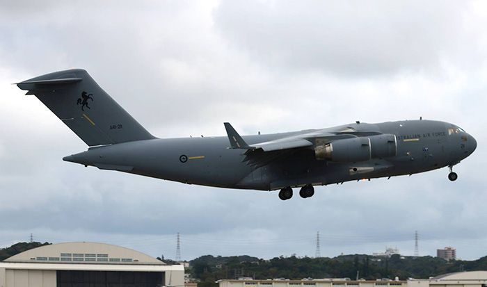 豪空軍のC17A大型輸送機が嘉手納基地に飛来 北朝鮮の船を監視か