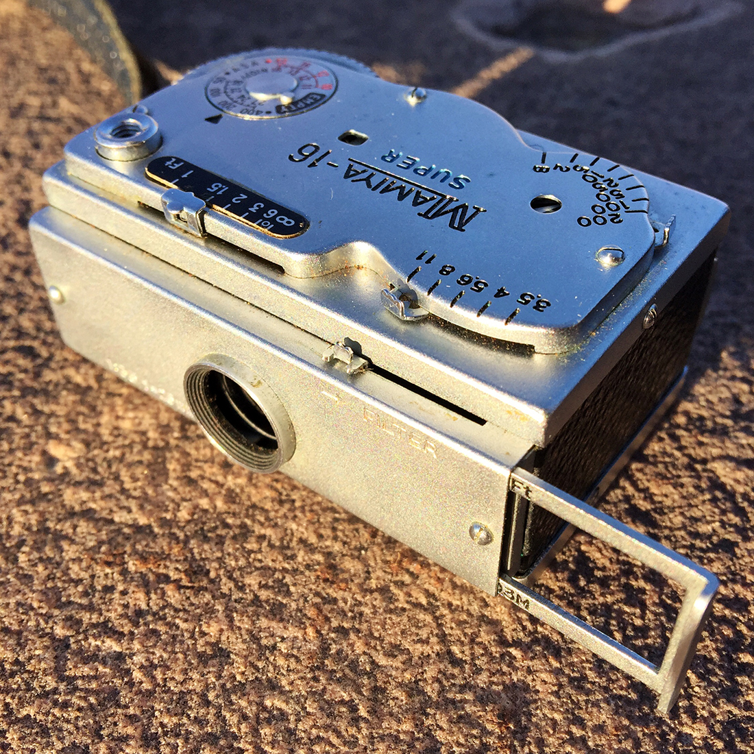 Spy cameras: Minolta-16, Whittaker Micro 16 and Mamiya-16 Super