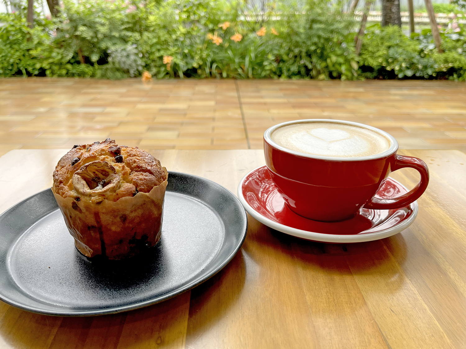 表参道『ERIC ROSE』。ハワイの風を感じつつ、鮮度のいいコーヒーを