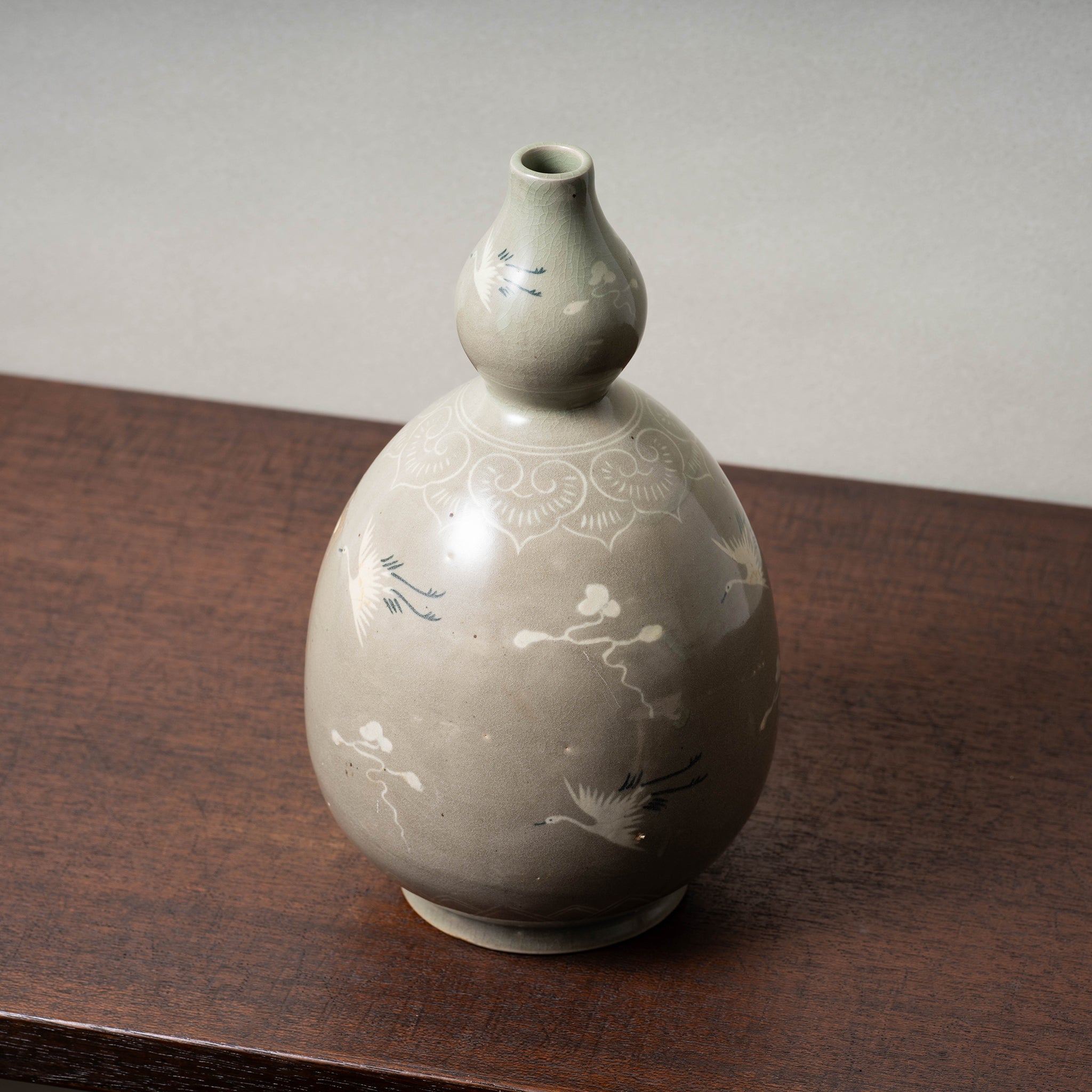 高麗 青磁象嵌雲鶴文瓢形瓶 – 燦禾 SANKA