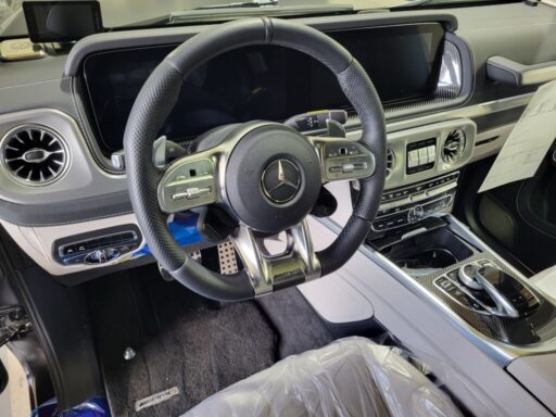 メルセデス・ベンツ Gクラスカーボンファイバーデザインのハンドルの