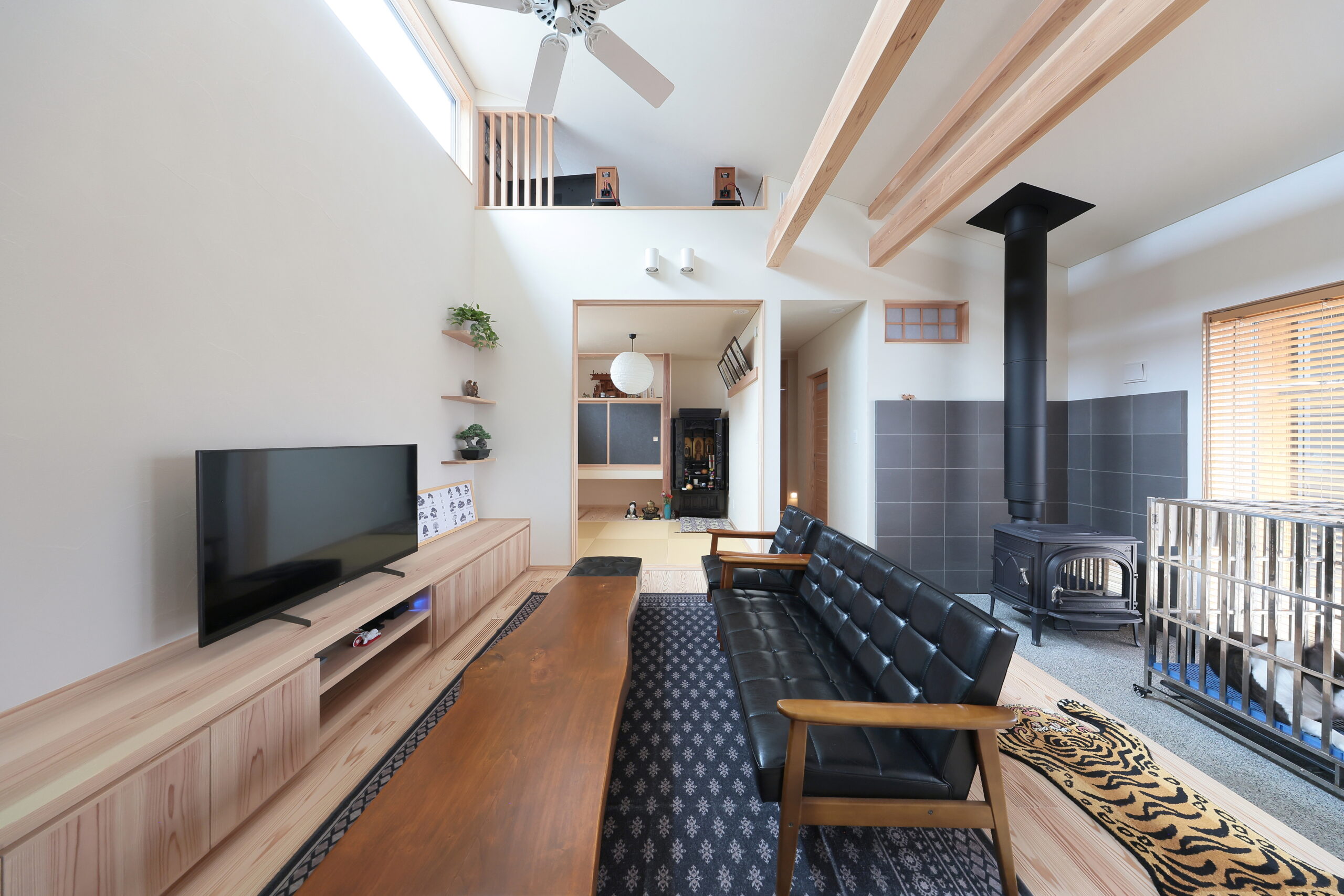 土間に薪ストーブがある平屋｜エアコン1台で快適な家【沼田市】｜斉藤