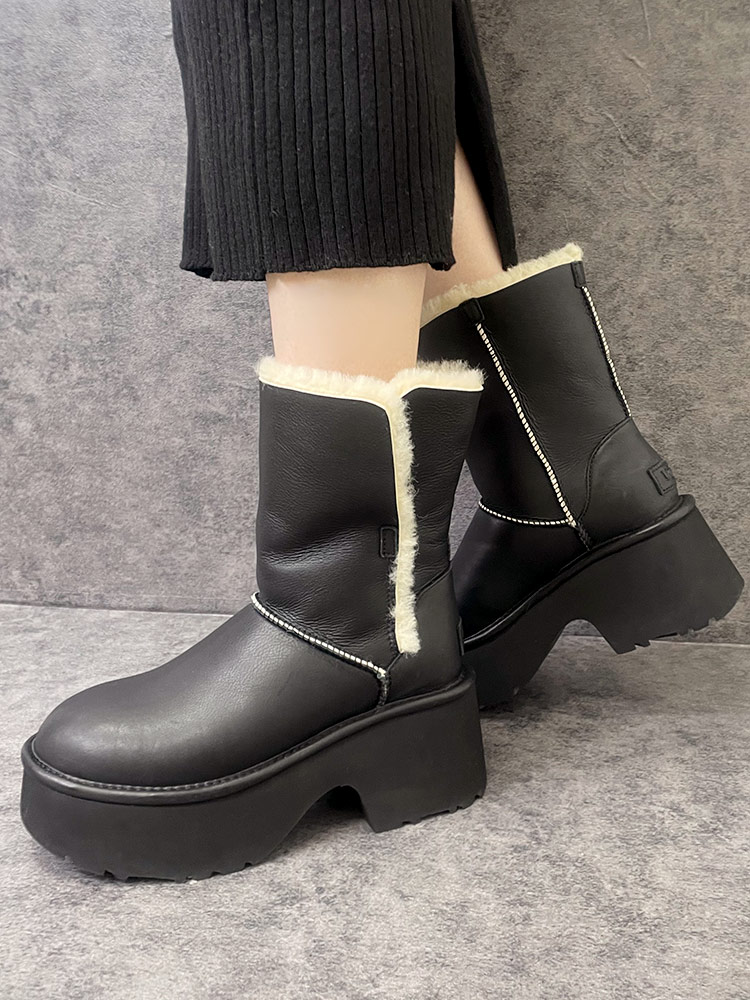 UGG (アグ) 厚底 ショート ムートンブーツ エスミーレザーブーツ 2way