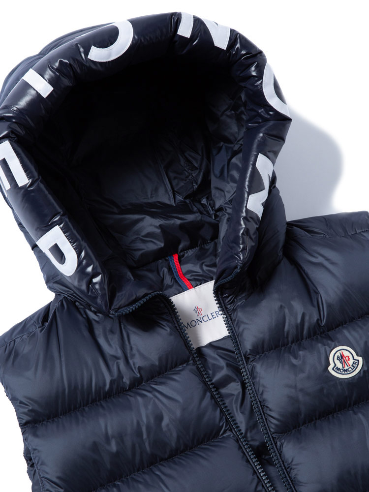 MONCLER (モンクレール) フードロゴ フルジップ ダウンベスト
