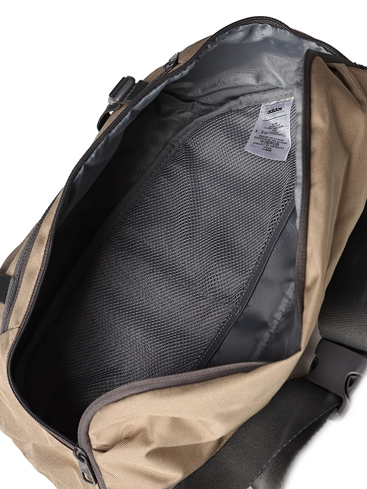 クロスボディバッグ エッセンシャルズ メンズ レディース 鞄 ウエスト