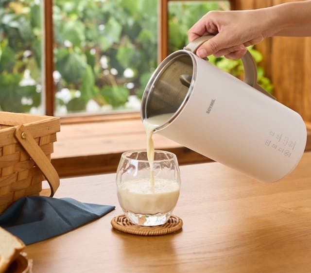 ボタンひと押し！約30分で本格豆乳を楽しめる「SOYMILブレンダー PLUS」