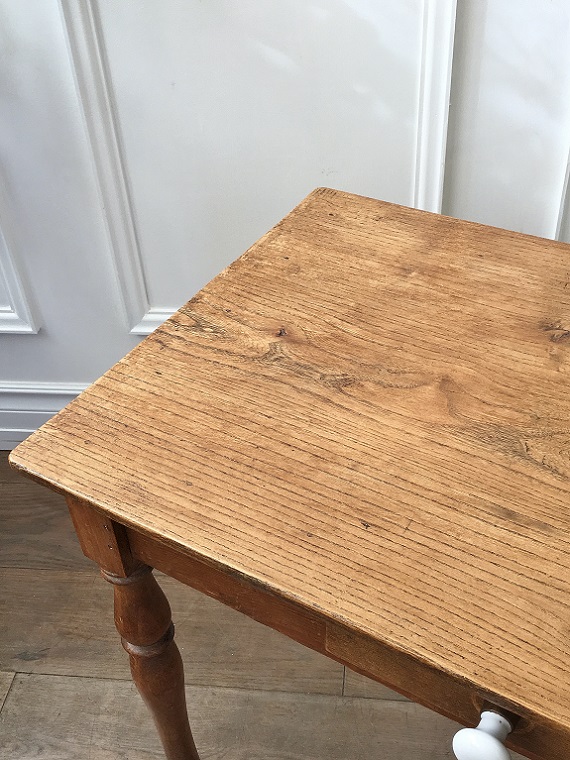 オールドパインテーブルはかわいいアンティークネットショップ