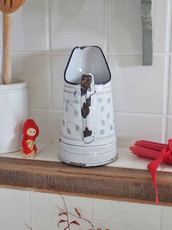 フランスサキソニー柄ホーロー製ジャグはかわいいアンティークネット