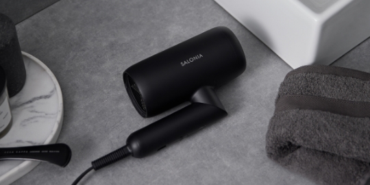 スムースシャインドライヤー | SALONIA(サロニア)公式サイト