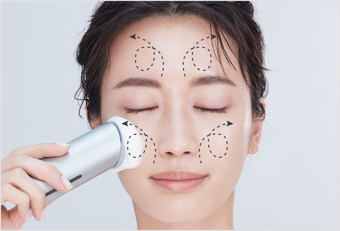 SALONIA監修】洗顔ブラシは効果があるの？正しい使い方を紹介