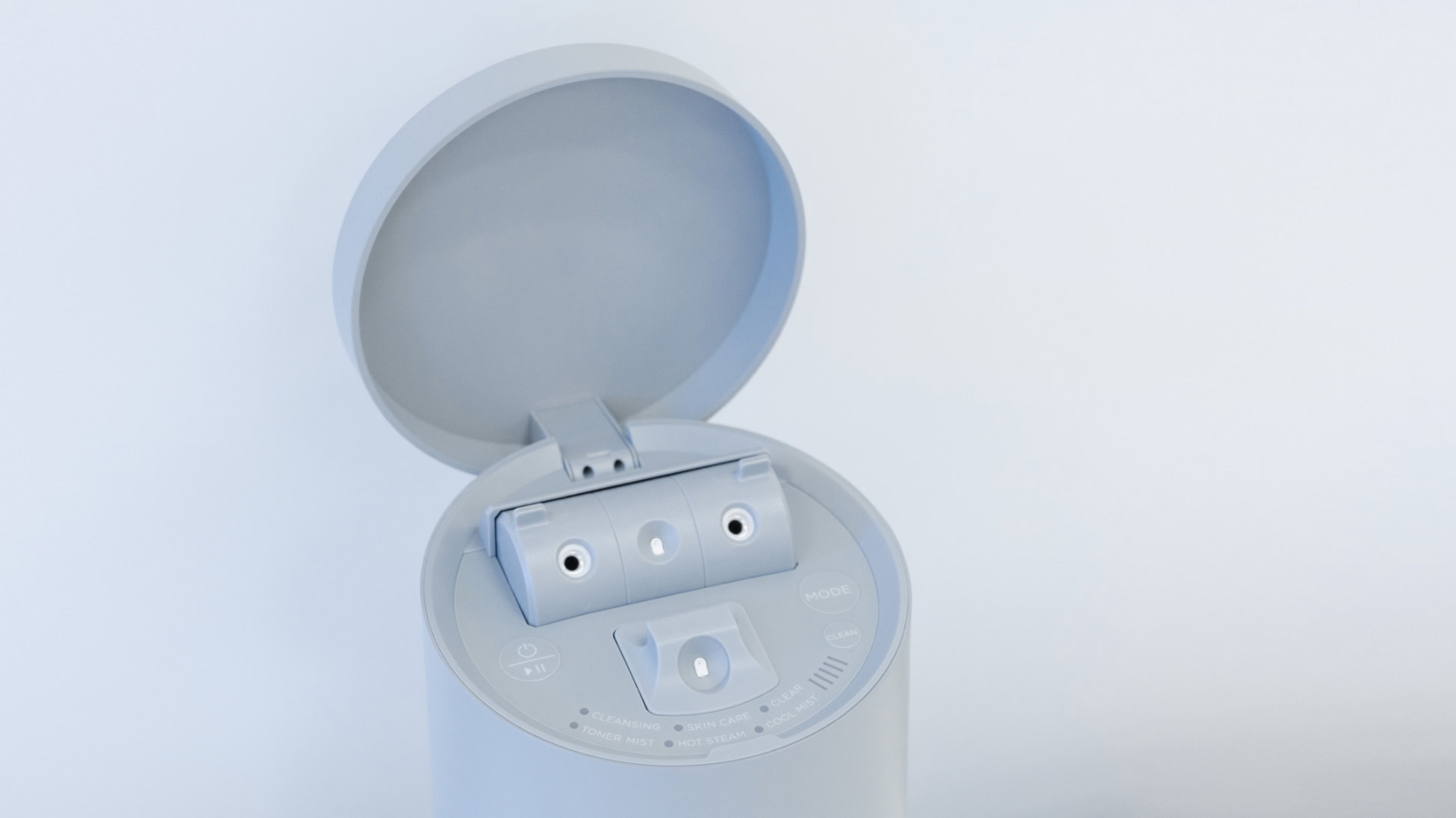一台で毛穴ケアも保湿も引き締めもできる「ピュアブライトスチーマー